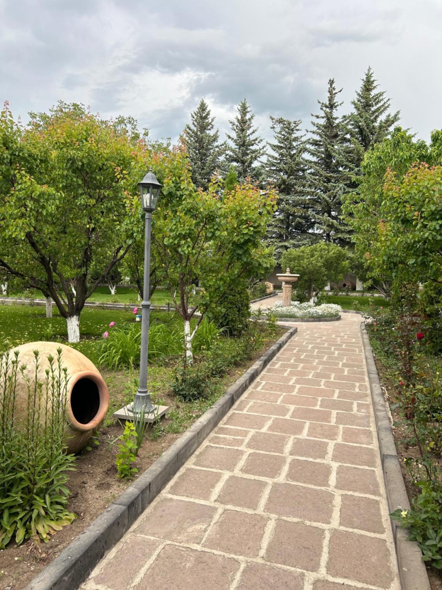 In Gyumri Hotel ภายนอก รูปภาพ