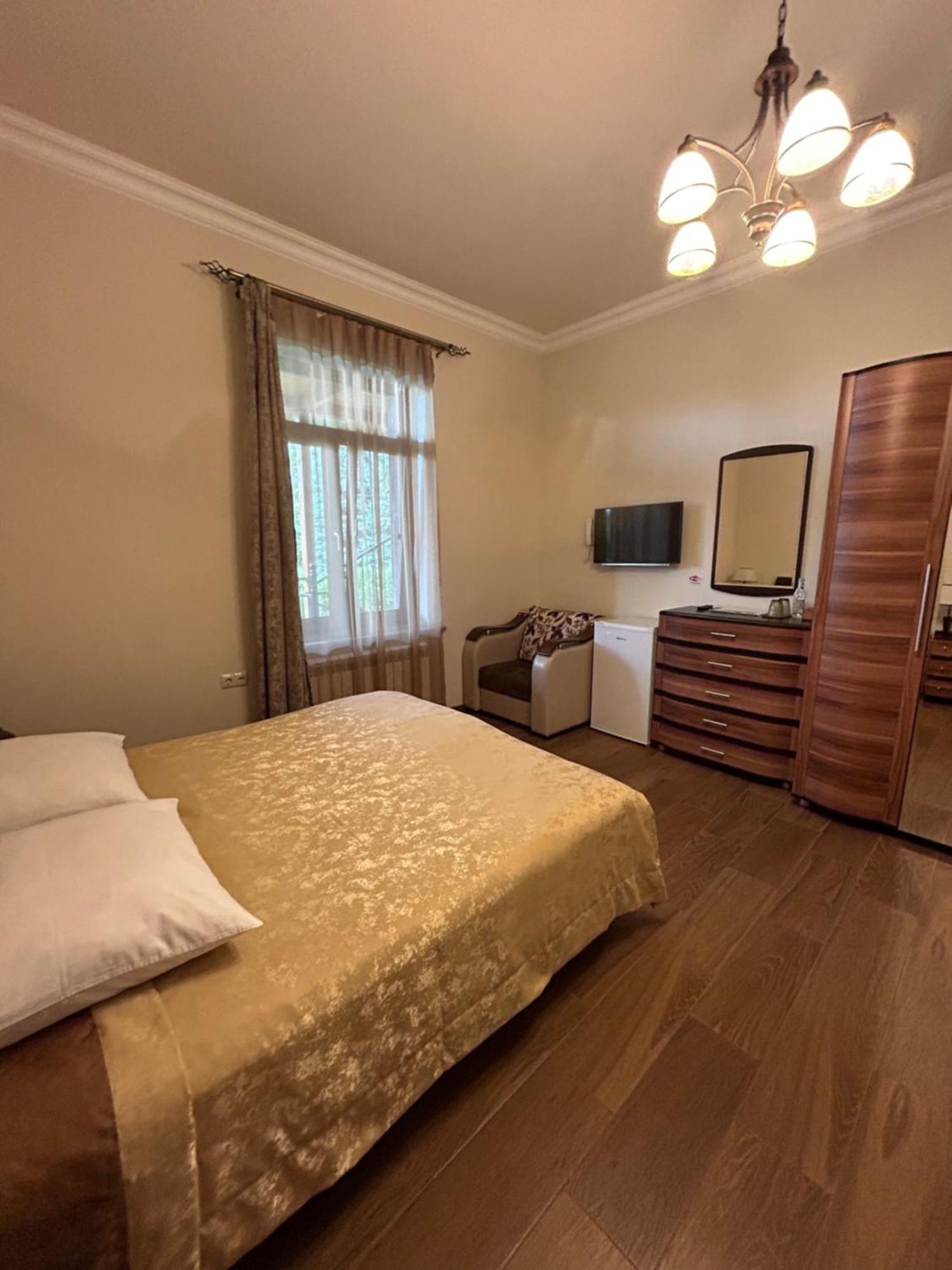 In Gyumri Hotel ภายนอก รูปภาพ