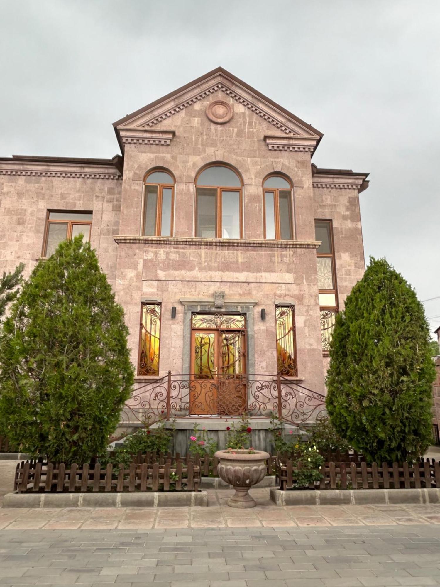 In Gyumri Hotel ภายนอก รูปภาพ