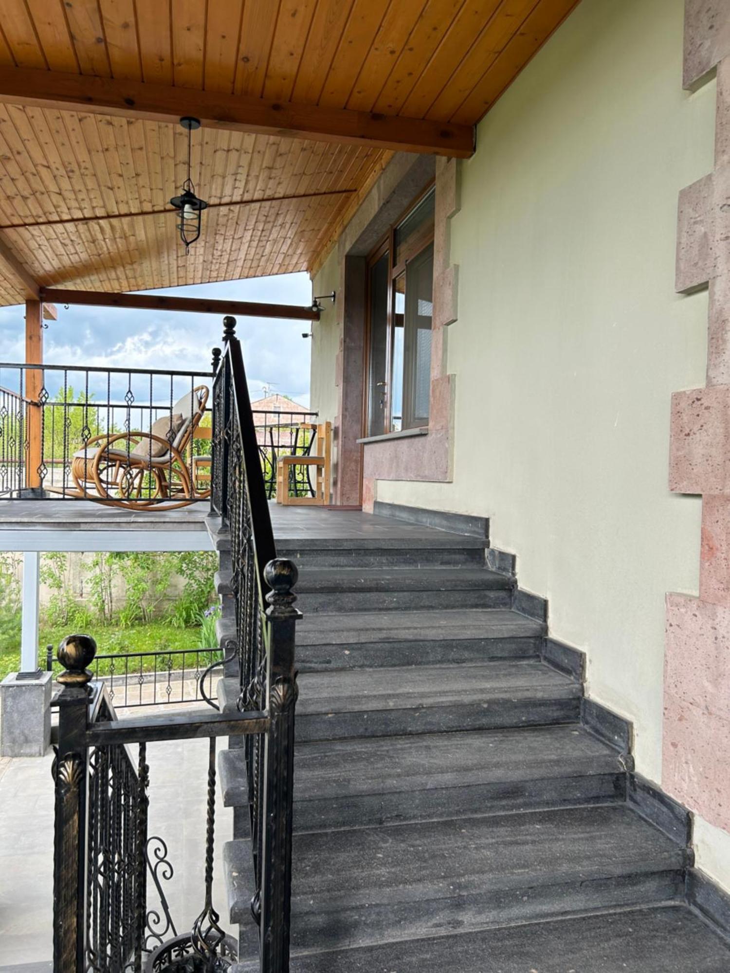 In Gyumri Hotel ภายนอก รูปภาพ
